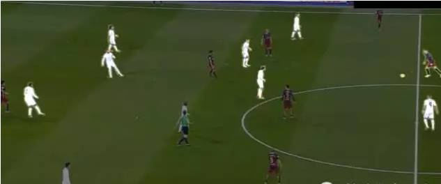  杜塞尔多夫攻防转换提速，快速反击撕破对手防线